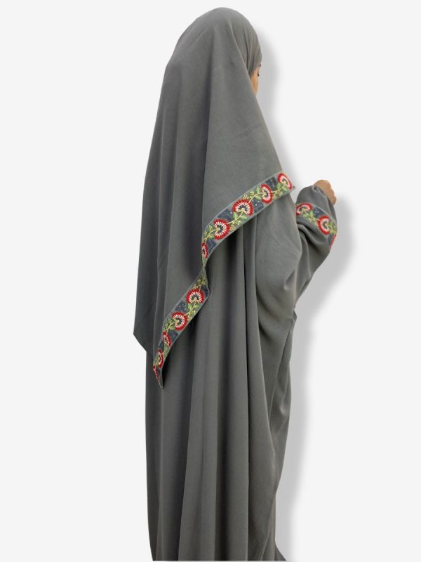 Robe de prière Fatima <br> Grise motif florale – Image 4