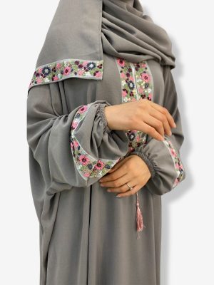 Robe de prière Fatima Grise motif feuillage