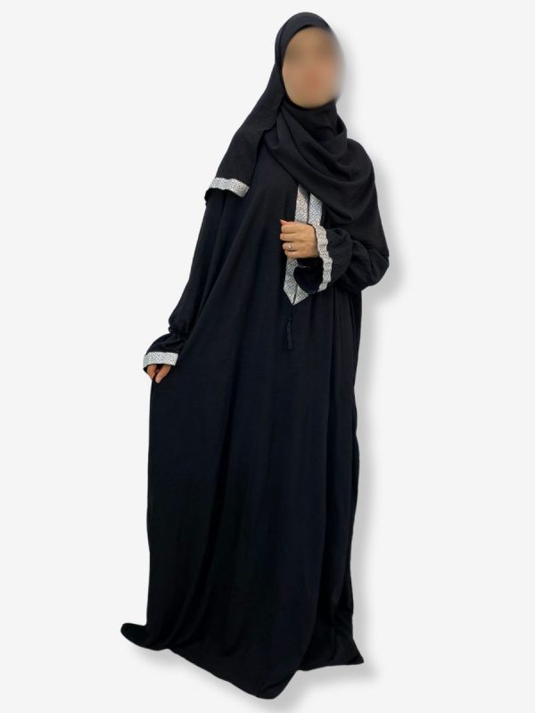 Robe de prière Ryma <br> Noire motif argenté – Image 4